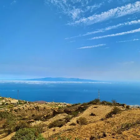 Unique Stargazing Escape With Ocean View Feriehus